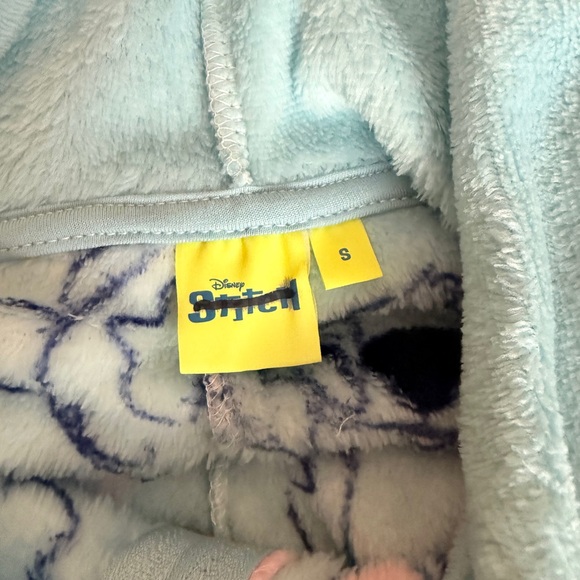 Disney Women's Stitch Light Blue Fleece PJ Onesie Size S NWOT - Picture 5 of 8